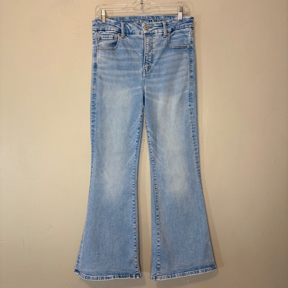 American Eagle High Rise Flare Jeans Light Wash Womens Size 10 Short 10S Stretch